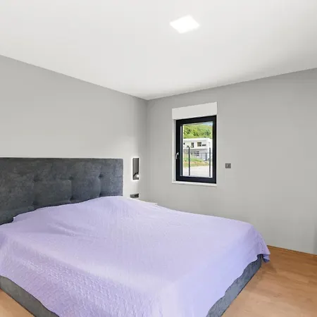 Adria Blue By 4* Bakarac
