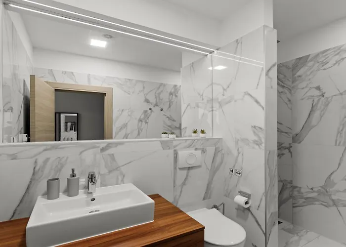 Πανσιόν Adria Blue By 4*