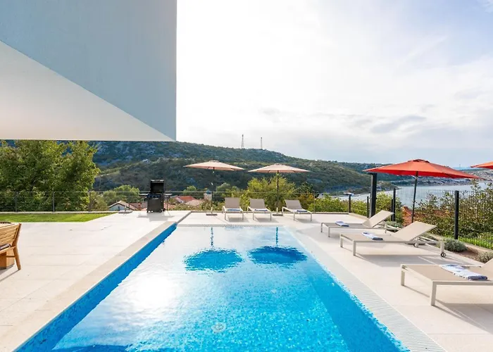 Πανσιόν Adria Blue By